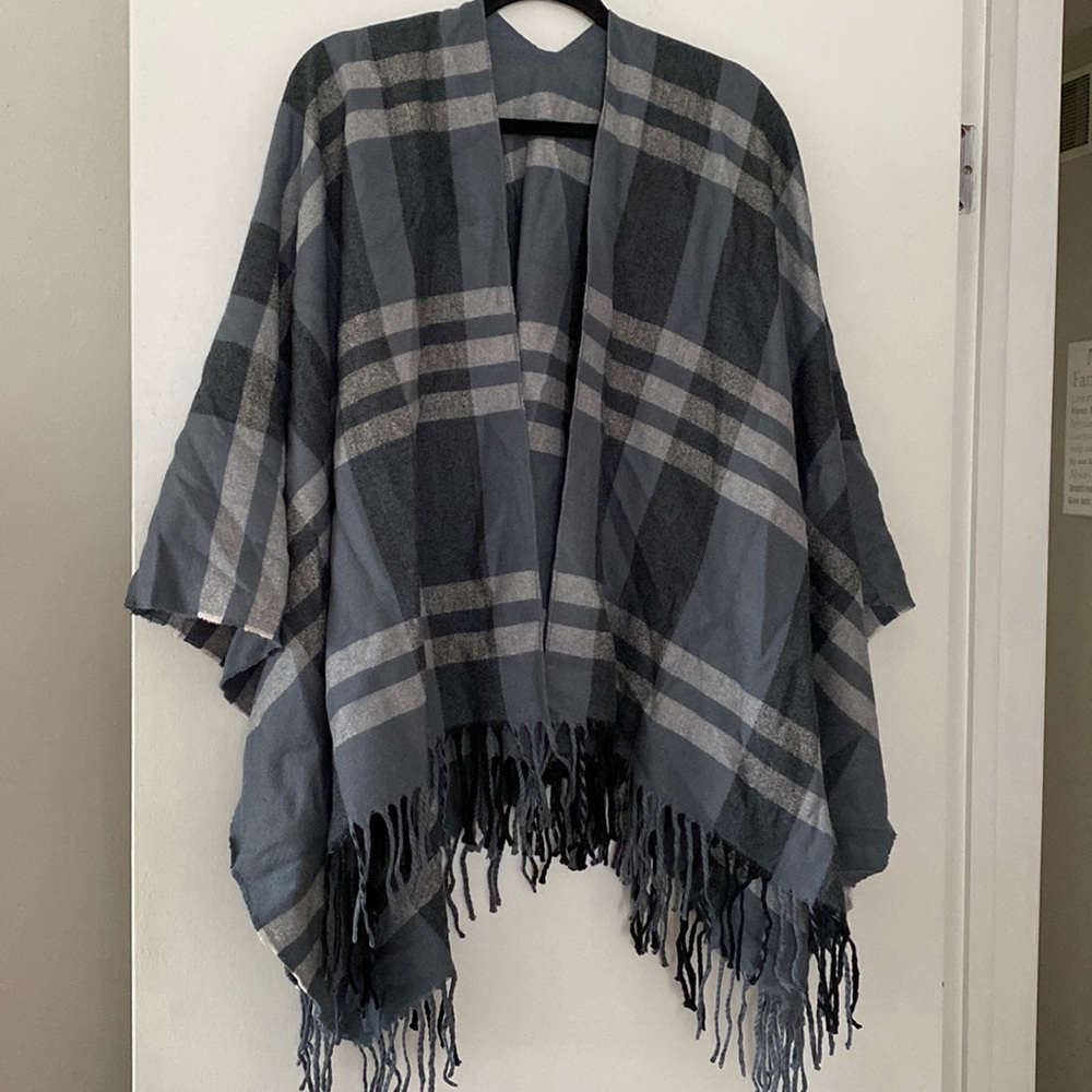 Plaid poncho with fridge by Siizu